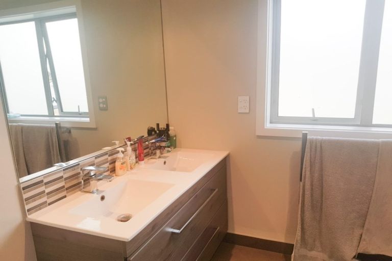 Photo of property in 62 Caldera Drive, Long Bay, Auckland, 0630