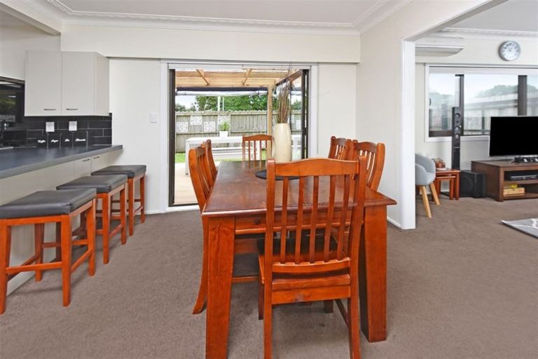 Photo of property in 1/215 Saint George Street, Papatoetoe, Auckland, 2025