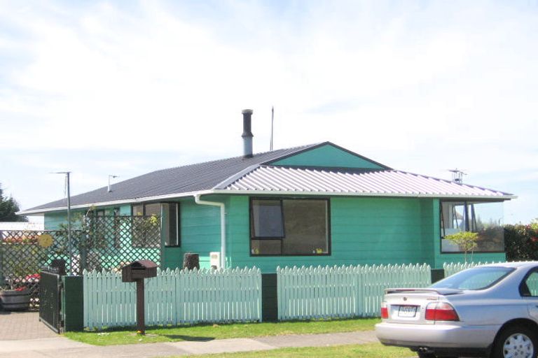 Photo of property in 32 Goldie Street, Pukehangi, Rotorua, 3015