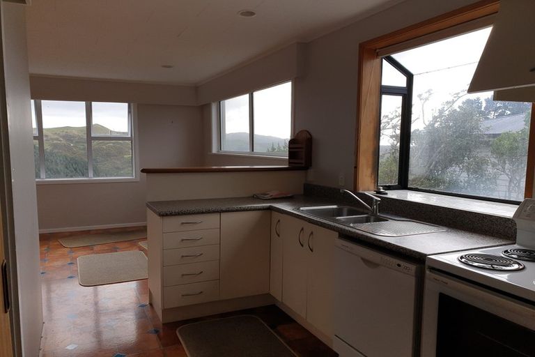 Photo of property in 41 Lomita Road, Johnsonville, Wellington, 6037