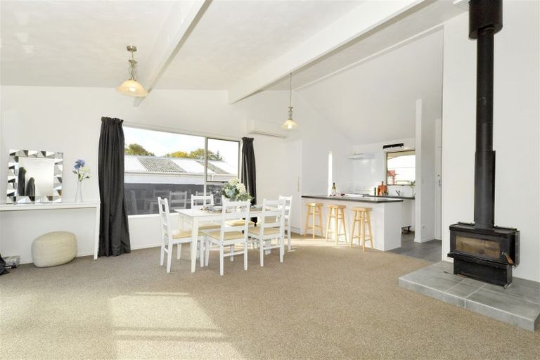 Photo of property in 2/56 Halswell Junction Road, Halswell, Christchurch, 8025