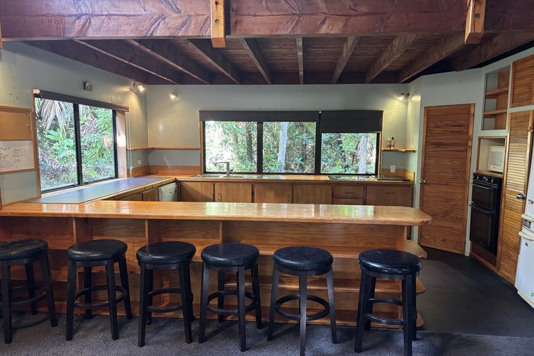 Photo of property in 108 Hinau Road, Waimauku, 0881