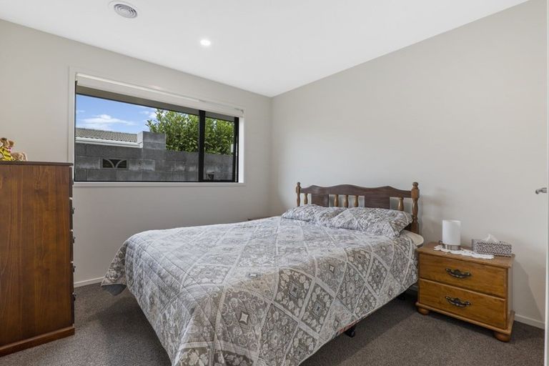 Photo of property in 14a Tukapa Street, Westown, New Plymouth, 4310