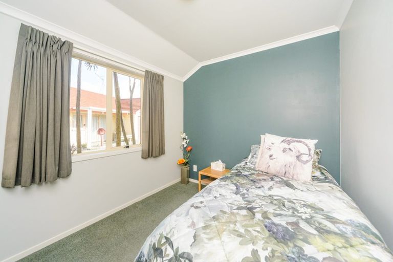 Photo of property in 9 Foxtail Fern, Kelvin Grove, Palmerston North, 4414