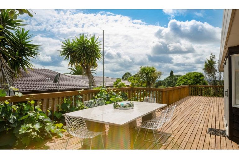 Photo of property in 17a Te Atatu Road, Te Atatu South, Auckland, 0610