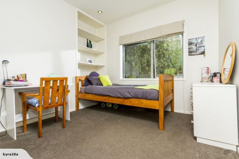 Photo of property in 22a Reynolds Place, Torbay, Auckland, 0630