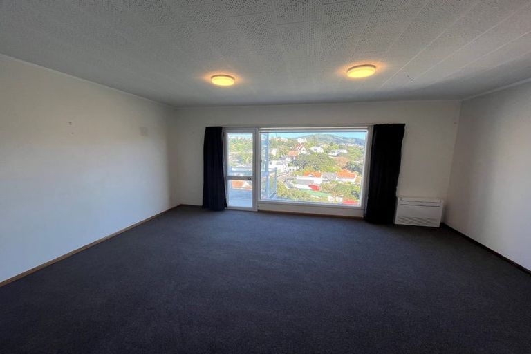 Photo of property in 5 Saint Michaels Crescent, Kelburn, Wellington, 6012