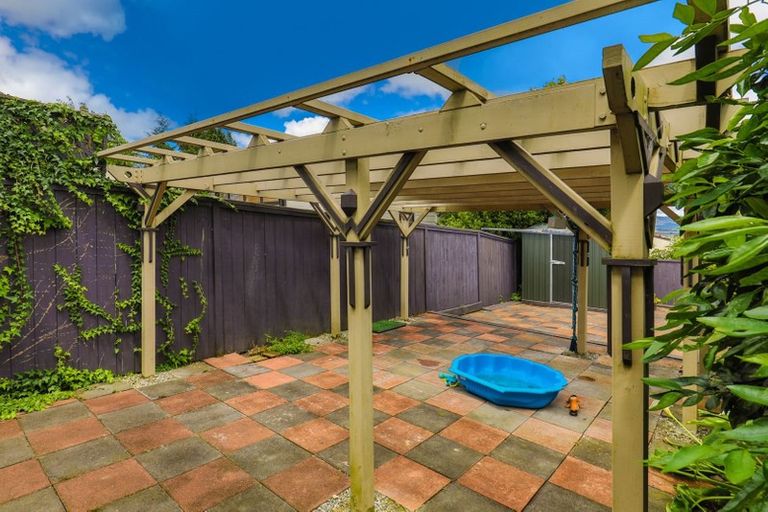 Photo of property in 1a James Laurie Street, Henderson, Auckland, 0612
