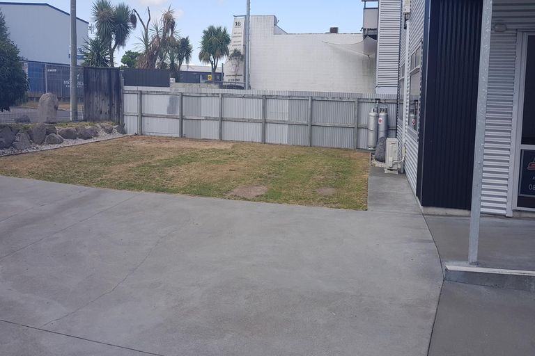 Photo of property in 18 Manuka Street, Otaki Beach, Otaki, 5512