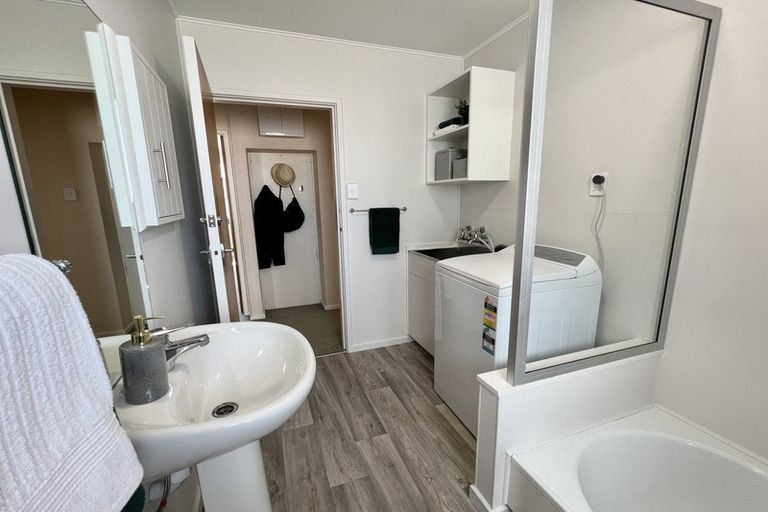 Photo of property in 2/45 Melbourne Street, Windsor, Invercargill, 9810