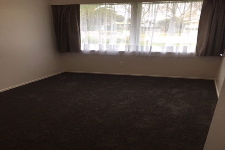 Photo of property in 6 Thackeray Place, Owhata, Rotorua, 3010