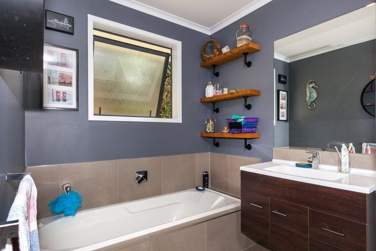 Photo of property in 150 Beech Lane, Coromandel, 3506