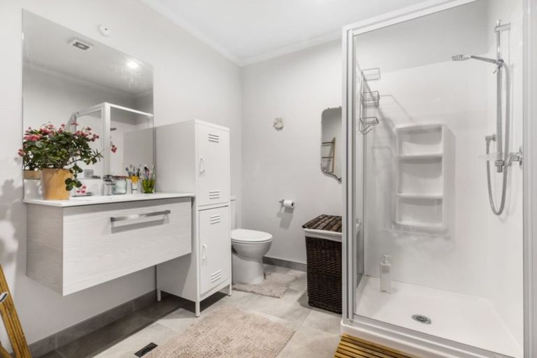 Photo of property in 10 Pheasant Lane, Hobsonville, Auckland, 0616