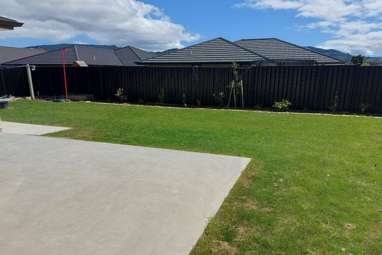 Photo of property in 32 Gilruth Road, Wallaceville, Upper Hutt, 5018