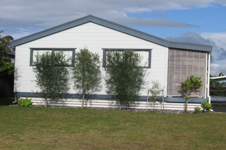 Photo of property in 17 Winderton Way, Pauanui, Hikuai, 3579