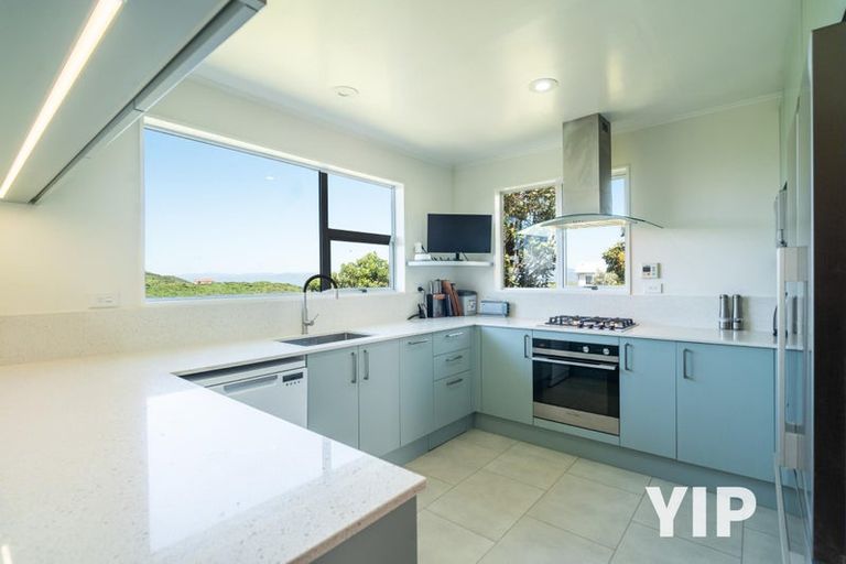 Photo of property in 68 Baylands Drive, Newlands, Wellington, 6037