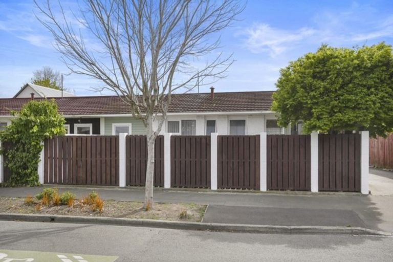 Photo of property in 2/39 Trafalgar Street, St Albans, Christchurch, 8014