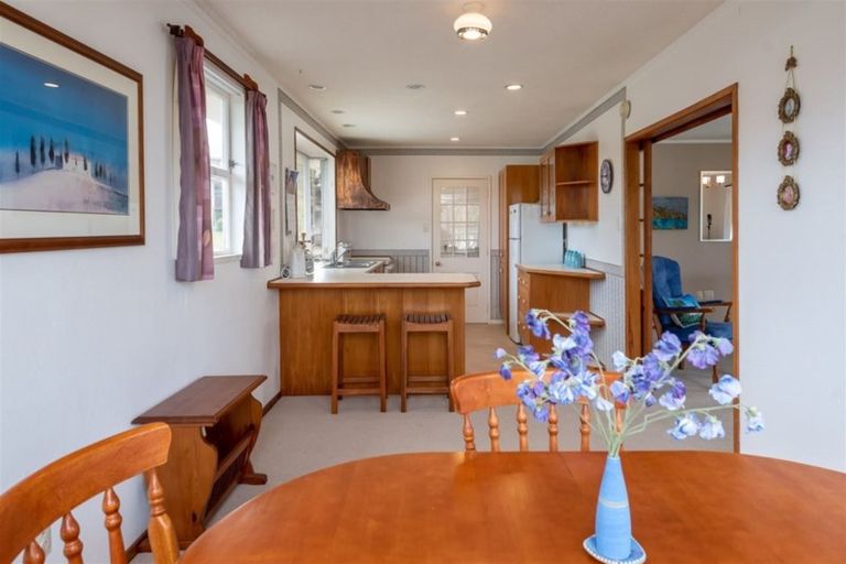 Photo of property in 15 Judkins Crescent, Cockle Bay, Auckland, 2014