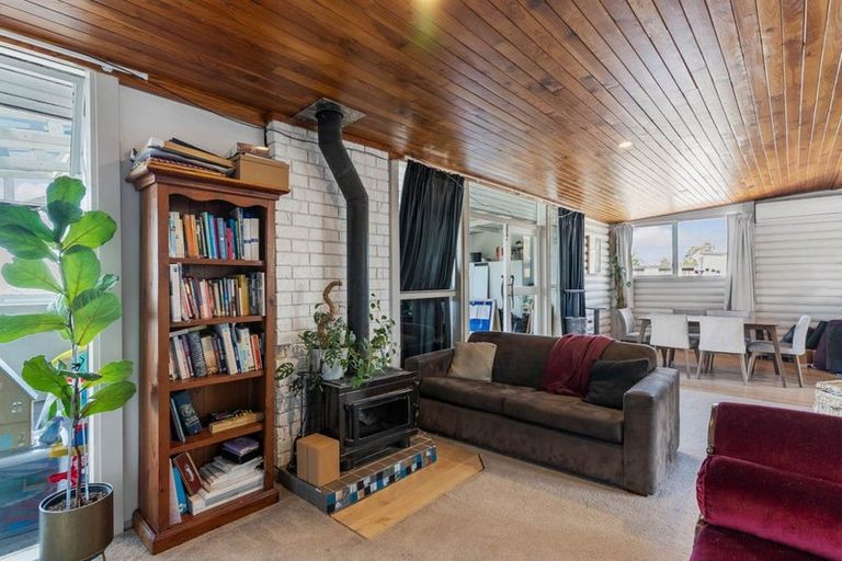 Photo of property in 334a Glenvar Road, Torbay, Auckland, 0630