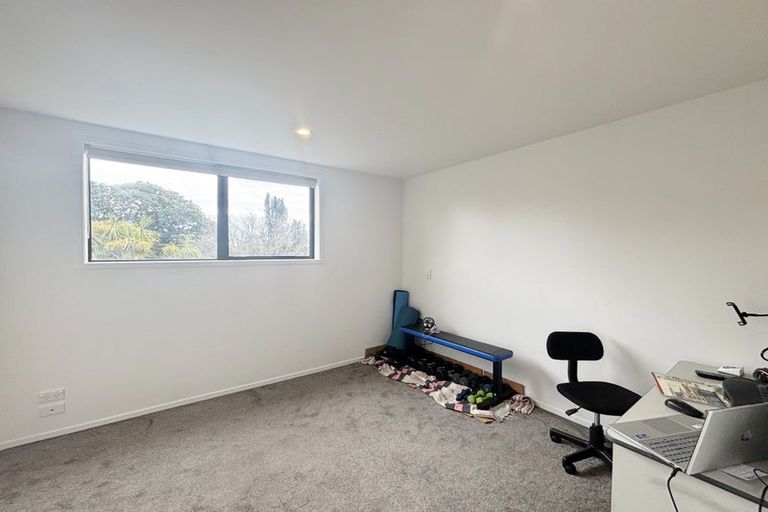 Photo of property in 3/3 Matata Place, Dallington, Christchurch, 8061