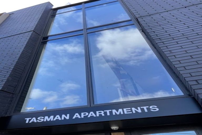 Photo of property in 43b Tasman Street, Mount Cook, Wellington, 6021