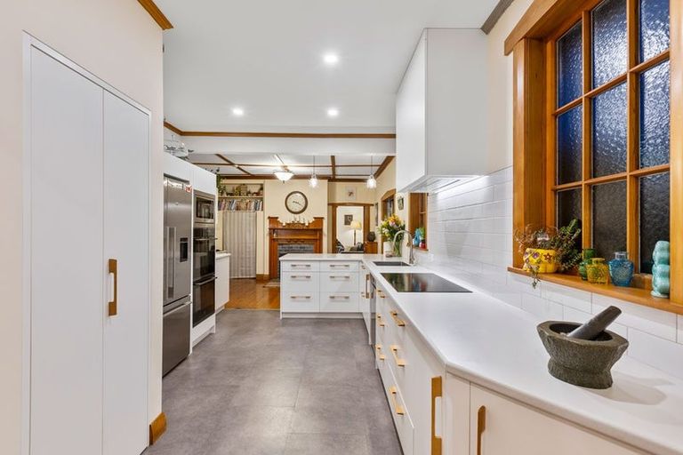 Photo of property in 42 Barriball Street, Fitzroy, New Plymouth, 4312