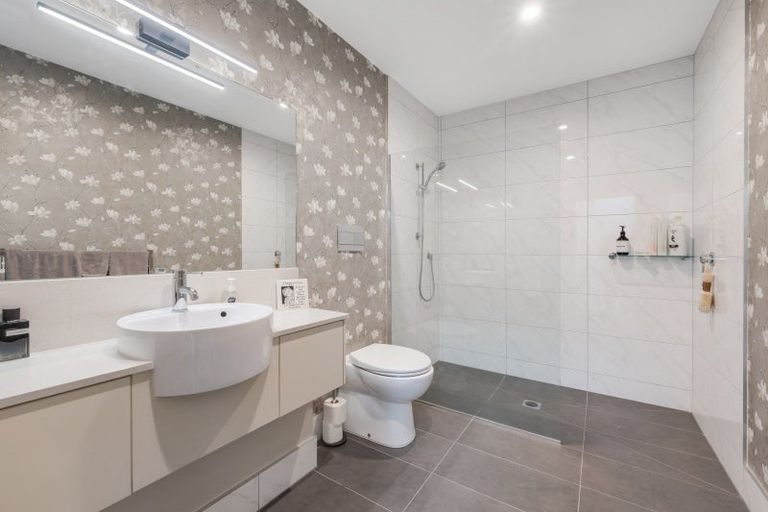 Photo of property in 215/24 Wellington Street, Howick, Auckland, 2014