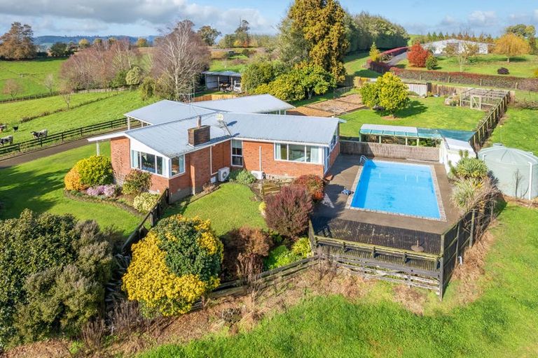 Photo of property in 384 Waikeria Road, Kihikihi, Te Awamutu, 3874
