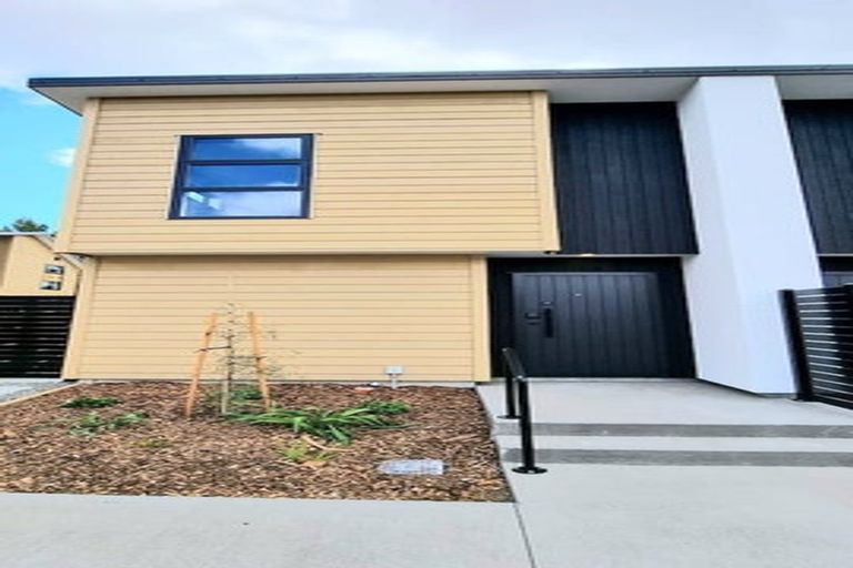 Photo of property in 9/240 Stokes Valley Road, Stokes Valley, Lower Hutt, 5019