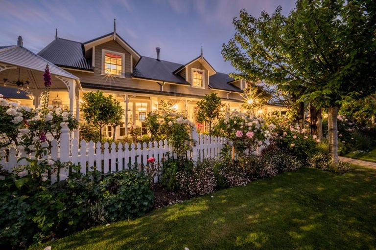 Photo of property in 30 Chandler Crescent, Clyde, 9330