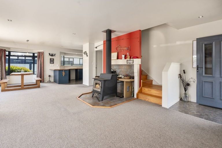 Photo of property in 137 Kenrigg Road West, Kinloch, Taupo, 3377