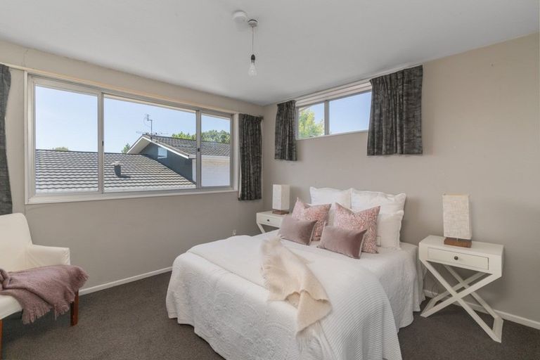 Photo of property in 1/15 Dovedale Avenue, Ilam, Christchurch, 8041