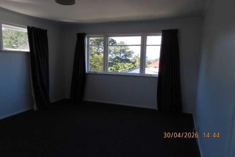 Photo of property in 39 Mcclintock Road, Massey, Auckland, 0614