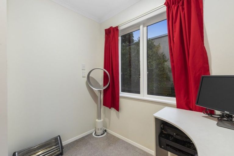 Photo of property in 15 Stanley Street, Wainuiomata, Lower Hutt, 5014