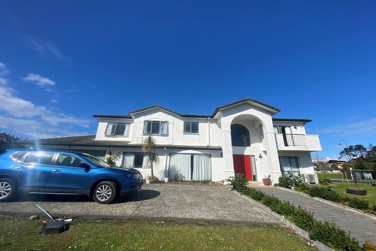 Photo of property in 1 Killybegs Drive, Pinehill, Auckland, 0632