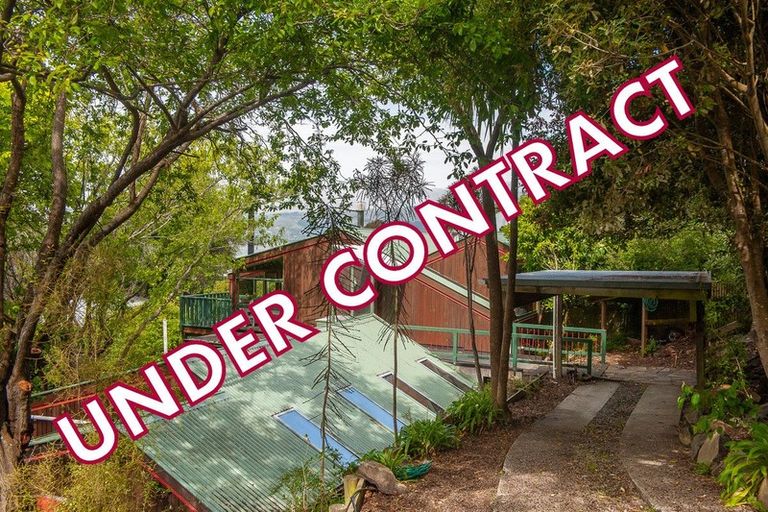 Photo of property in 23 Merlincote Crescent, Governors Bay, Lyttelton, 8971