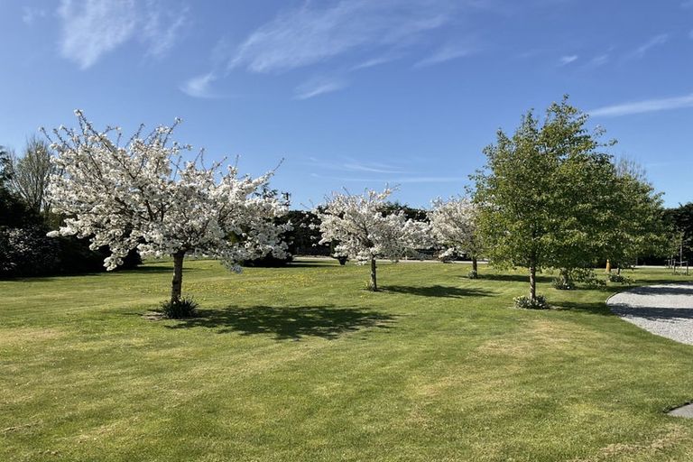 Photo of property in 2501 Tram Road, West Eyreton, Rangiora, 7475