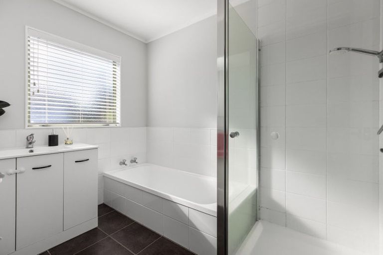 Photo of property in 73 Osprey Drive, Welcome Bay, Tauranga, 3112