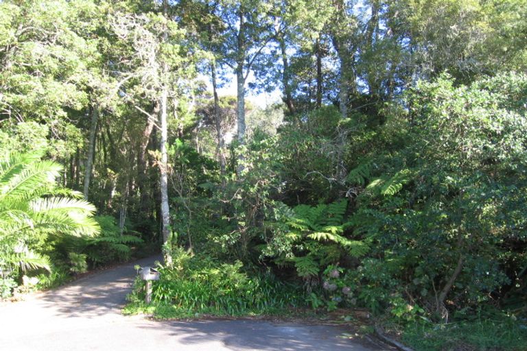 Photo of property in 43 Raymond Terrace, Northcote, Auckland, 0627