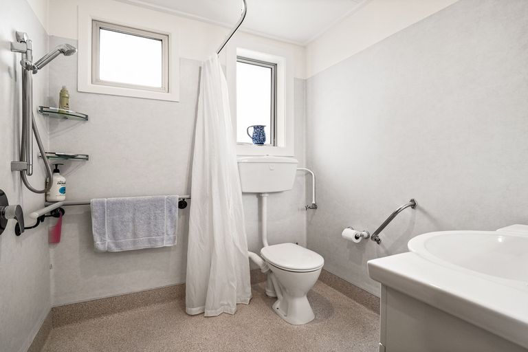 Photo of property in 133 Doon Street, Waverley, Dunedin, 9013