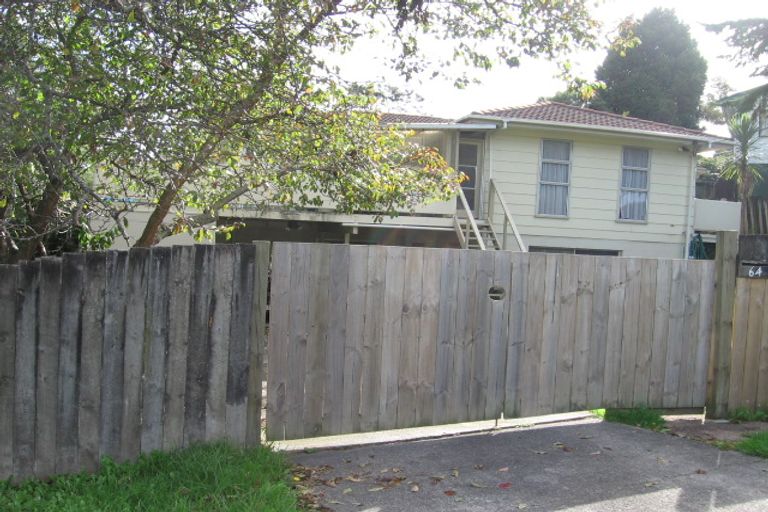 Photo of property in 64 Makora Road, Massey, Auckland, 0614