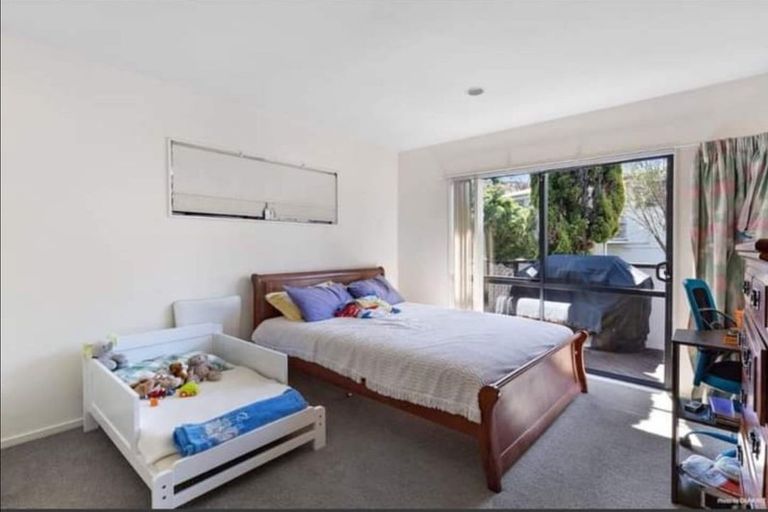 Photo of property in 1/44 Becroft Drive, Forrest Hill, Auckland, 0620