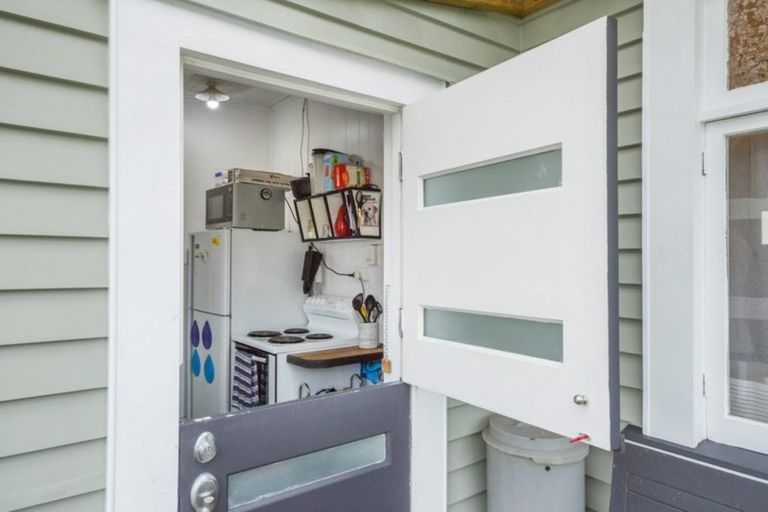 Photo of property in 14 Fagan Street, Sanson, 4817