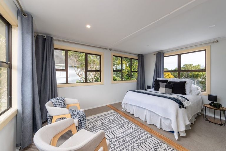 Photo of property in 22 Hereford Street, Cannons Creek, Porirua, 5024