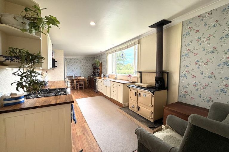 Photo of property in 6 Wangaloa Road, Kaitangata, 9210