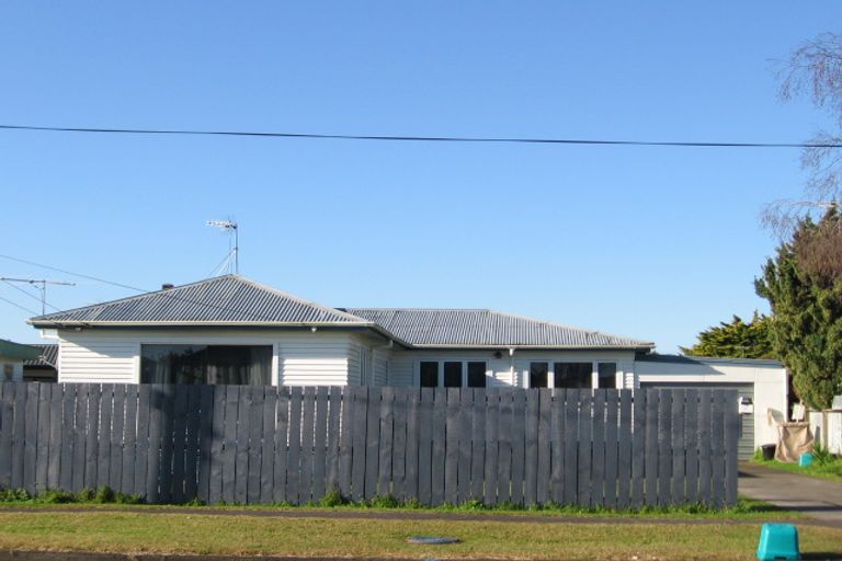 Photo of property in 31 Grove Road, Papakura, 2110