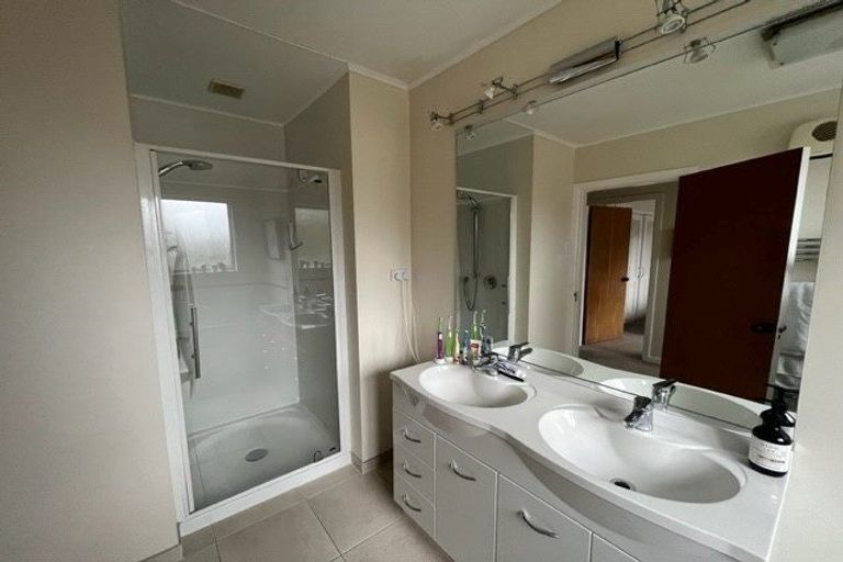 Photo of property in 14 Ardal Grove, Tirohanga, Lower Hutt, 5010