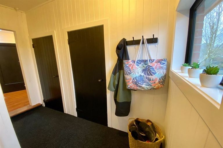 Photo of property in 12 Cossens Street, Balclutha, 9230