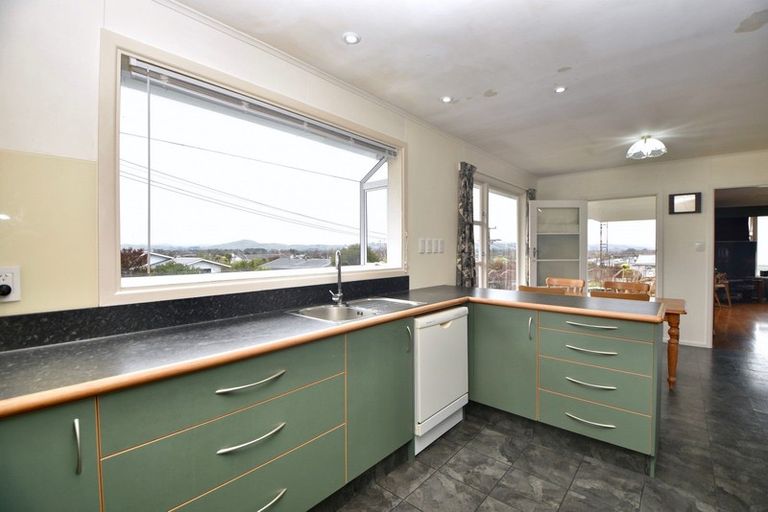 Photo of property in 9 Puriri Crescent, Lansdowne, Masterton, 5810