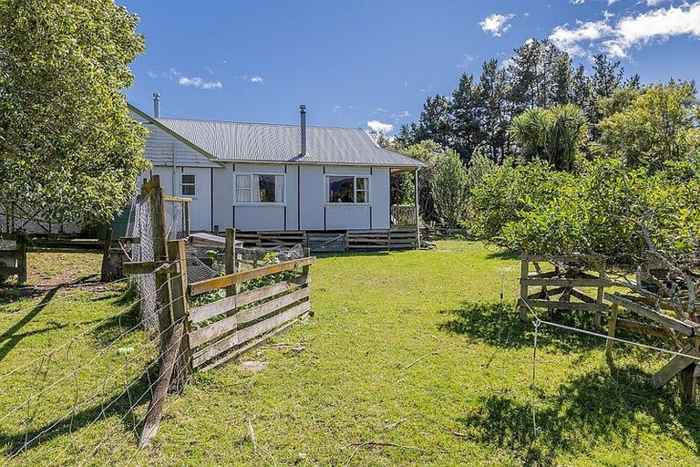 Photo of property in 611 Otaki Gorge Road, Hautere, Otaki, 5582